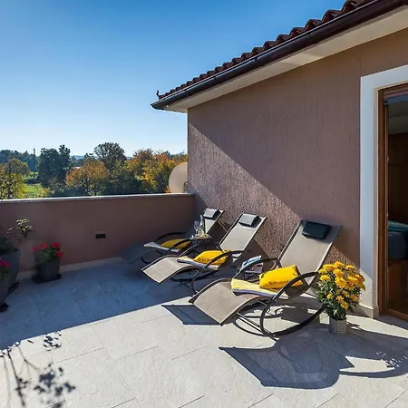 Vakantiehuis Mendula Potpićan