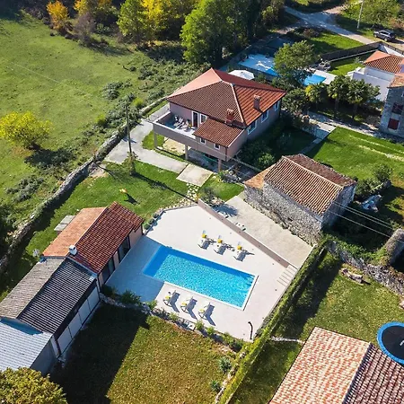 Holiday home Mendula