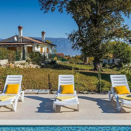 Mendula Holiday home